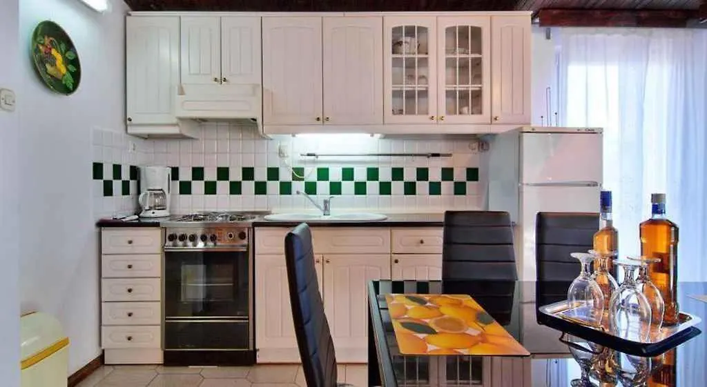 Apartment In Valbandon Istrien 8354
