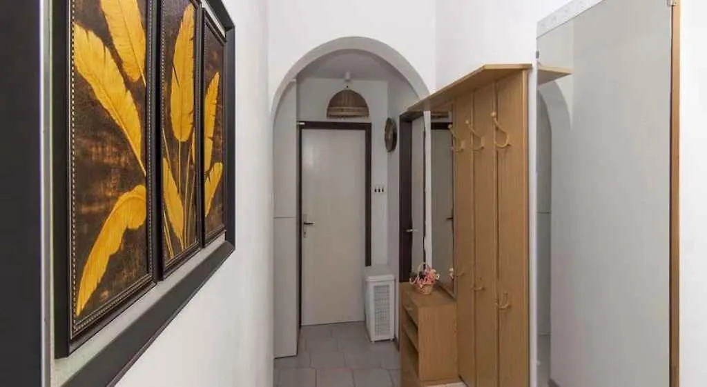 Apartment In Valbandon Istrien 8354